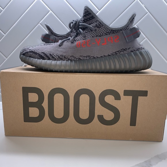 yeezy boost 350 v2 size 9